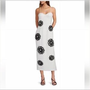 NWT Antonio Melani Jolie Stretch Crepe Sweetheart Neck Floral Applique Sheath Mi